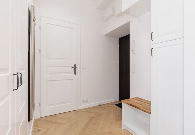 interior, wardrobe, mirror, entrance, staying place, rent