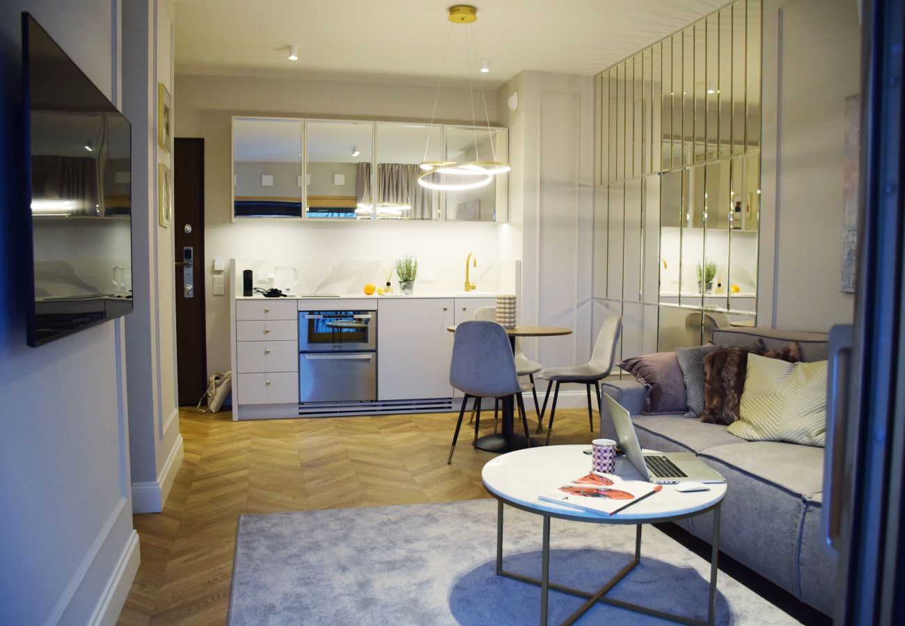 Apartment in Warszawa - Mennica Residence 112 Emerald*