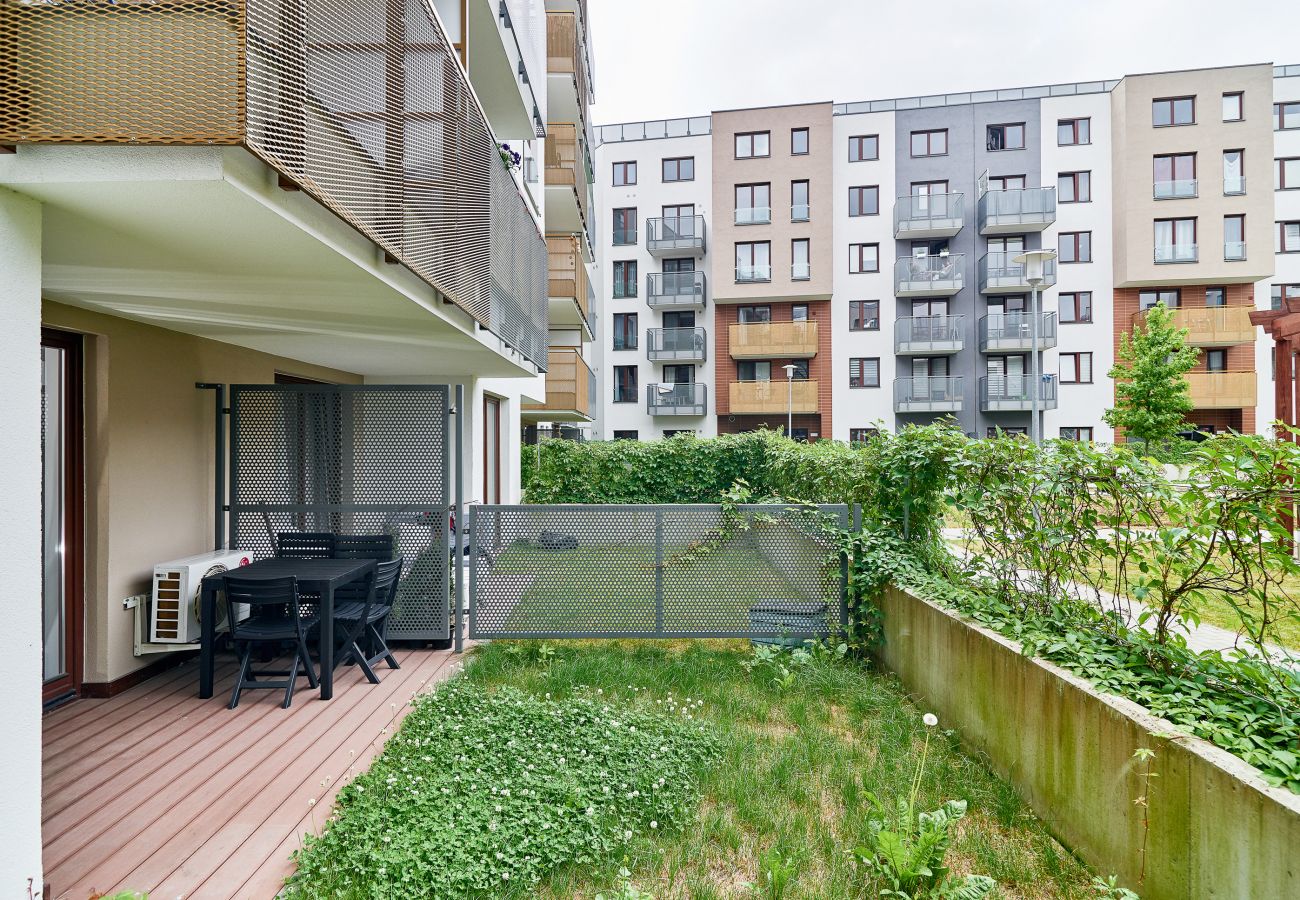 terrace, chairs, table, garden, exterior, apartment exterior, apartment, rent
