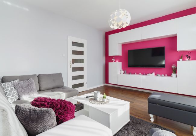 living room, sofa, coffee table, armchair, tv, apartment, interior, rent