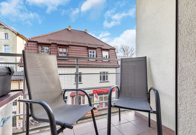 apartment, rental, balcony, chairs, view