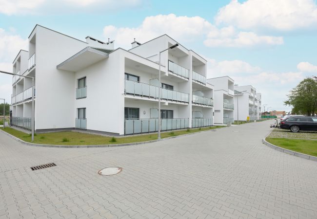 apartment, rent, outside, building, Nadmorska 106, Grzybowo, seaside, vacation