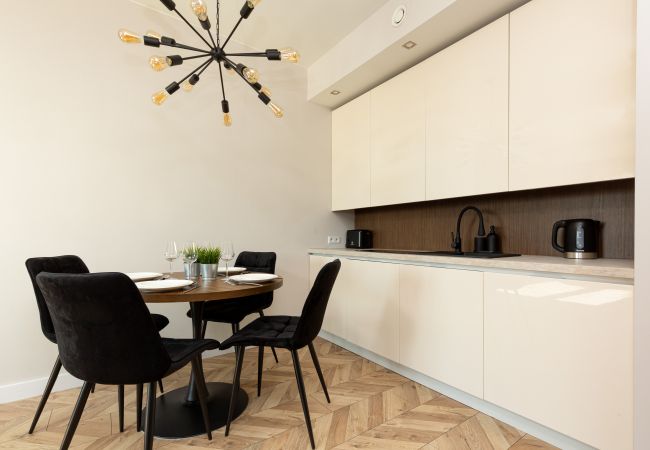 Apartment in Warszawa - Platinum Grzybowska B1903