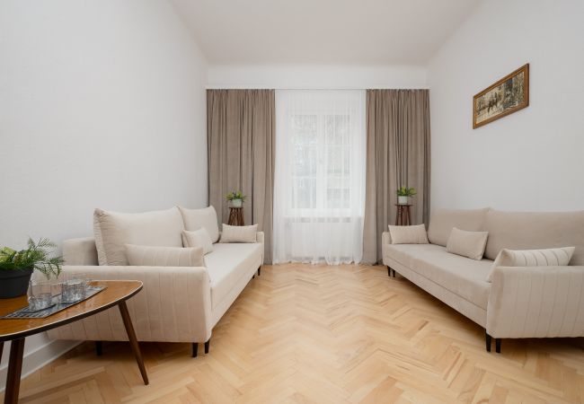 Apartment in Warszawa - Wilcza 65/20