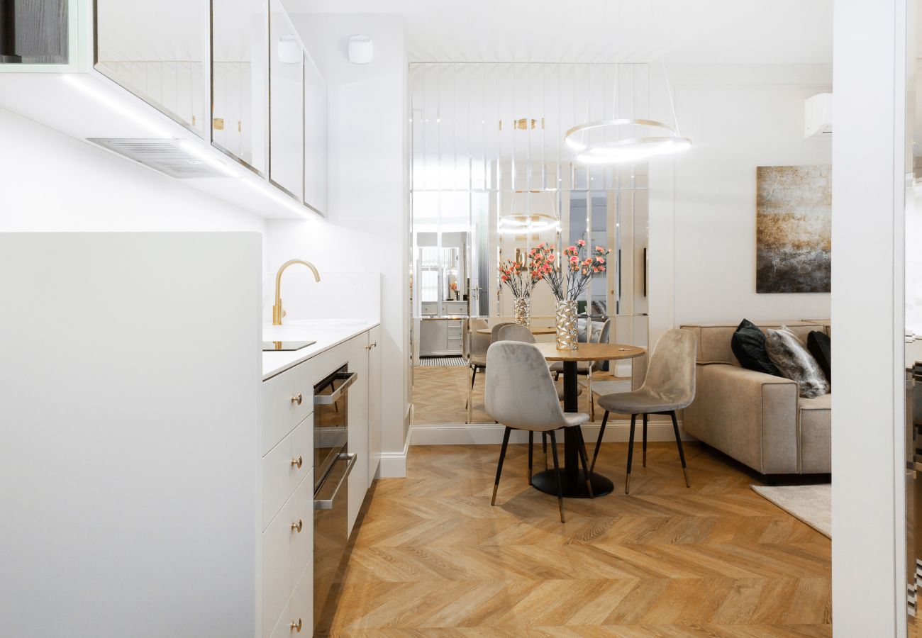 Apartament w Warszawa - Mennica Residence 111 Sapphire*
